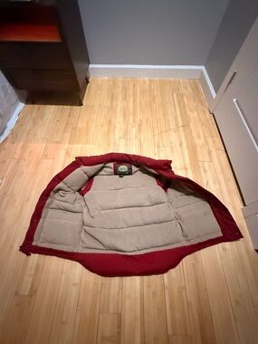 Cabela's Red Vest with Beige Sherpa Trim